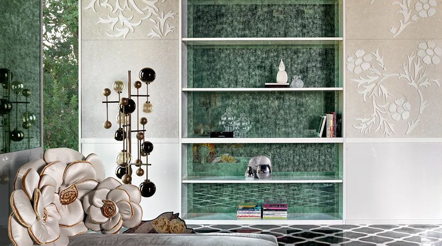 Rivestimento decorativo in vetro Sicis con motivi floreali a rilievo e texture eleganti