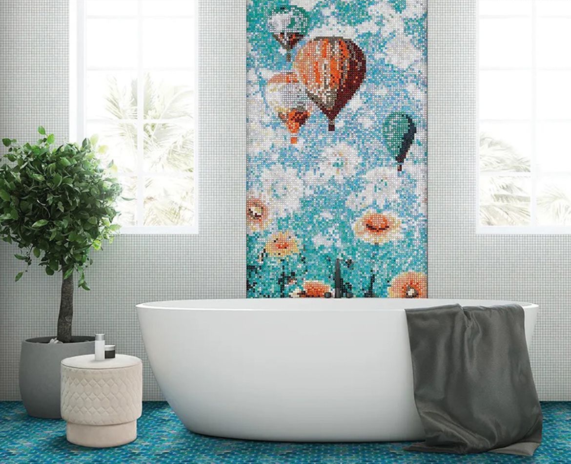 Mosaico in vetro con fiori e mongolfiere